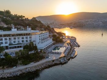LA QUINTA BY WYNDHAM BODRUM (EX. MAVI KUMSAL HOTEL) 4*