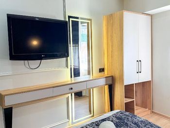 THE REINA HOTEL 3*