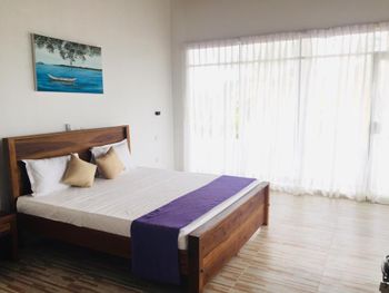 SEA VIEW APARTMENT HIKKADUWA