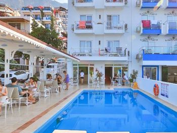 LINDA BEACH HOTEL 3*