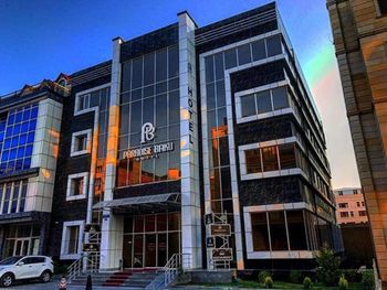 PARADISE HOTEL BAKU 4*