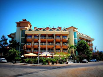 GRAND FAROS HOTEL 4*