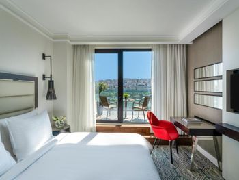 MOVENPICK HOTEL ISTANBUL GOLDEN HORN 5*