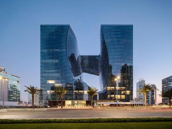 ME DUBAI BY MELIA 5*