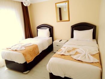 TOLGA HOTEL YENIKAPI 2*