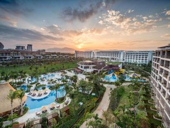 SHANGRI-LA'S SANYA RESORT & SPA 5*