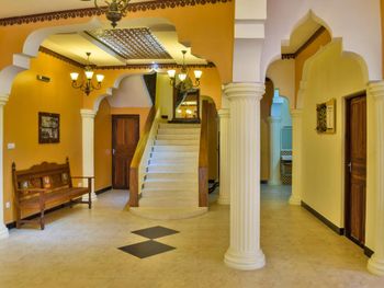 TEMBO PALACE HOTEL 4*