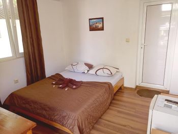 SAINT NIKOLA HOLIDAY COMPLEX 2*