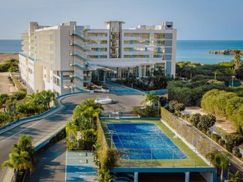 NISSIBLU BEACH RESORT 5*