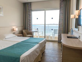 CYNTHIANA BEACH HOTEL 3*