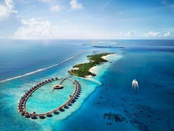 THE RITZ-CARLTON MALDIVES, FARI ISLANDS 5*
