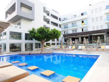 ATRIUM HOTEL 3*