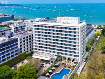 THE BAYVIEW PATTAYA 4 *
