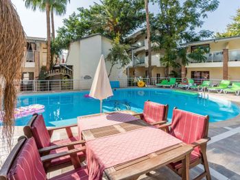 TROPIC ON THE BEACH HOTEL 4*