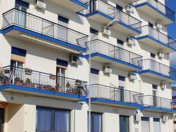 VILLA PAMAR APARTHOTEL (GIARDINI NAXOS) 3*