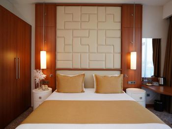 GRAND BELLAGIO BATUMI CONVENTION & CASINO HOTEL (EX. LEGEND HOTEL BATUMI) 5*