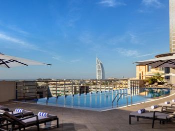STAYBRIDGE SUITES DUBAI INTERNET CITY 4*