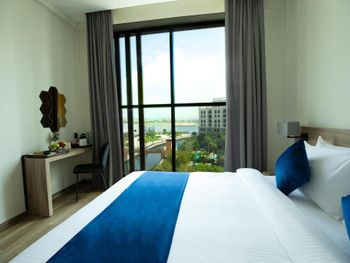 GRAND KINGSGATE WATERFRONT BY MILLENNIUM 4*