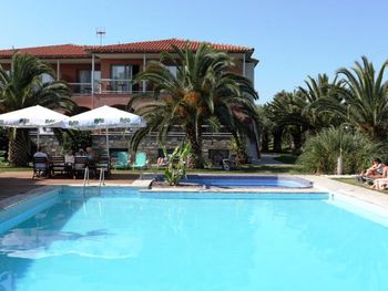 HANIOTI VILLAGE & SPA RESORT 3*