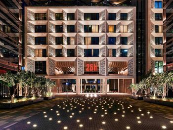 25HOURS DUBAI ONE CENTRAL 4*