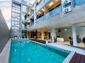 SKY BEACH MALDIVES - DHIFFUSHI 4*