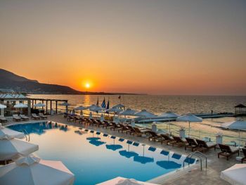 ALEXANDER BEACH HOTEL & VILLAGE RESORT 5*