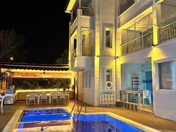 AMSTERDAM OTEL APART & RESTAURANT (EX. AMSTERDAM BOUTIQUE; AMSTERDAM OTEL & SUITE APART) 3*