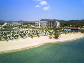 MOVENPICK VILLAS & RESIDENCES 5*
