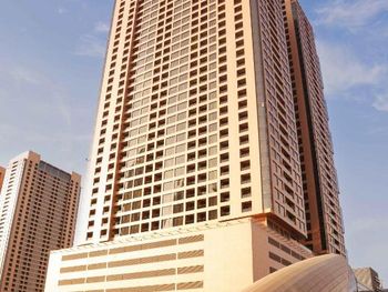 MERCURE DUBAI BARSHA HEIGHTS HOTEL SUITES AND APARTMENTS 4*