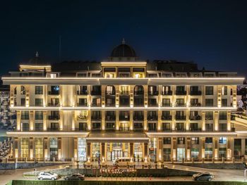 SERENITY QUEEN HOTEL 5*