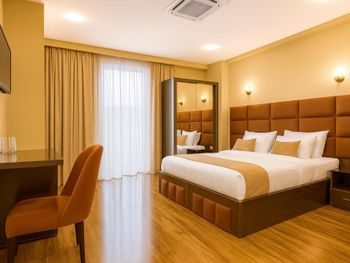 RESIDENCE PLAZA 4*