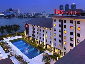 IBIS BANGKOK RIVERSIDE 3*