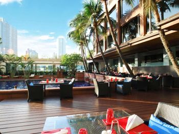 RAMADA PLAZA BY WYNDHAM BANGKOK MENAM RIVERSIDE 5*