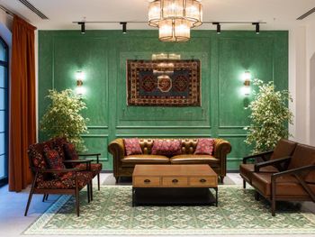 MOLOKAN INN 4*