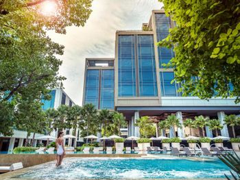 FOUR SEASONS HOTEL BANGKOK AT CHAO PHRAYA RIVER 5*