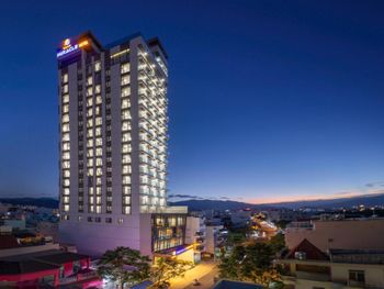 MIRACLE LUXURY HOTEL 4*