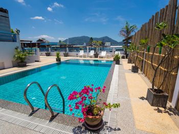 STAR HOUSE PATONG 3*