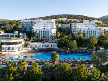 BODRUM HOLIDAY RESORT & SPA 5*