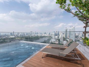 WYNDHAM BANGKOK QUEEN CONVENTION CENTRE 4*