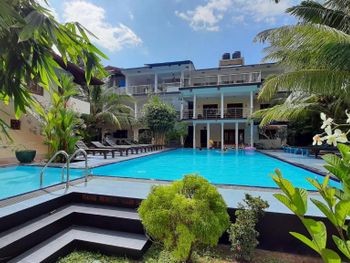 THE LODGE UNAWATUNA 2*