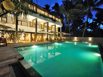 TANTALIZE BEACH 3*
