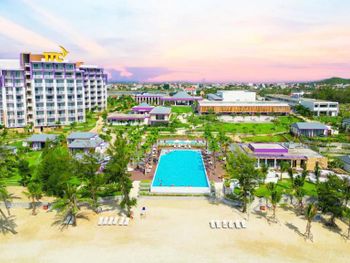 TTC VAN PHONG BAY RESORT 5*