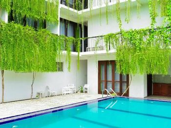 TRAVELLERS HOTEL 3*