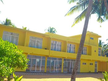 OREO BEACH HOTEL KALUTARA 3*