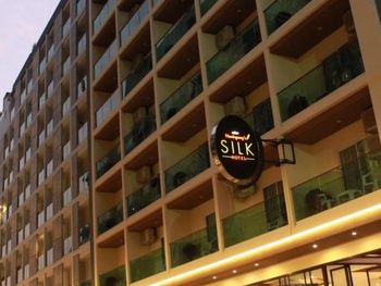 HEMINGWAYS SILK HOTEL 3*