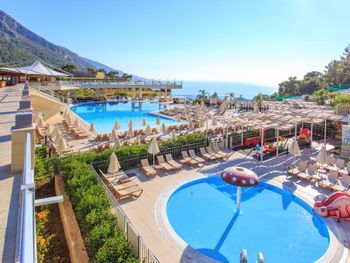 ORKA SUNLIFE RESORT HOTEL AND AQUAPARK 5*