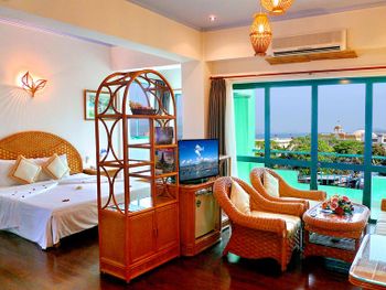 DIAMOND BAY CONDOTEL 3*+