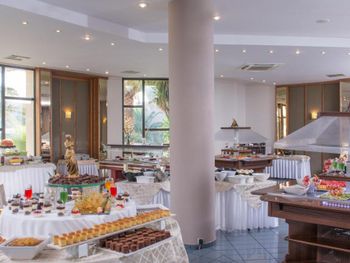 ATHINA PALACE RESORT & SPA HOTEL 5*
