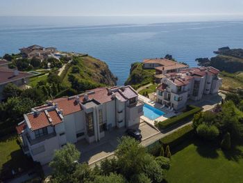 SUNRISE APARTMENTS SOZOPOL 3*