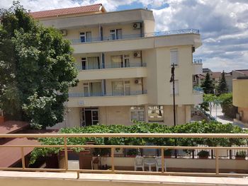 LARISA HOTEL 3*